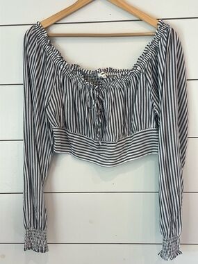 aerie muted Black & White Striped Cropped Top fisherman nautical boho
